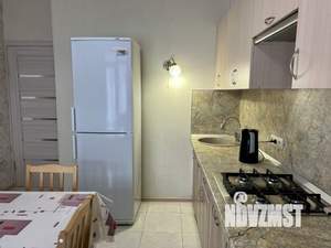 1-к квартира, посуточно, 43м2, 1/1 этаж