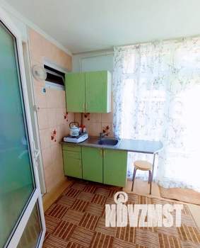 1-к квартира, посуточно, 27м2, 1/2 этаж