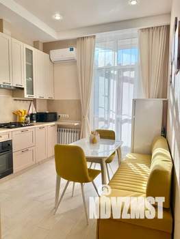 Студия квартира, посуточно, 26м2, 1/8 этаж