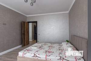 1-к квартира, посуточно, 50м2, 2/4 этаж