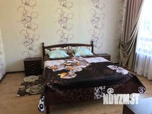 1-к квартира, посуточно, 50м2, 1/1 этаж