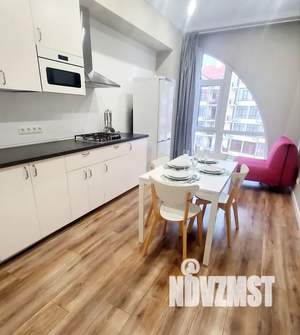 1-к квартира, посуточно, 55м2, 5/6 этаж