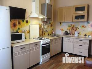 1-к квартира, посуточно, 60м2, 2/5 этаж