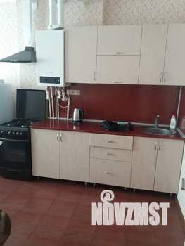 1-к квартира, посуточно, 52м2, 1/3 этаж