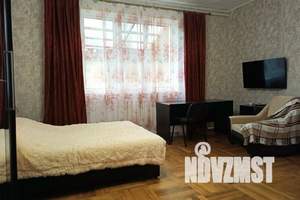 2-к квартира, посуточно, 70м2, 1/2 этаж