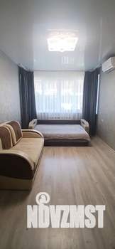 1-к квартира, посуточно, 44м2, 1/3 этаж