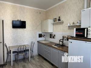 1-к квартира, посуточно, 45м2, 3/8 этаж