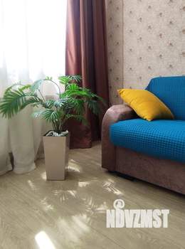 Студия квартира, посуточно, 27м2, 1/6 этаж