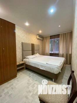 2-к квартира, посуточно, 37м2, 1/1 этаж