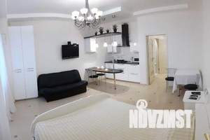 1-к квартира, посуточно, 42м2, 1/10 этаж