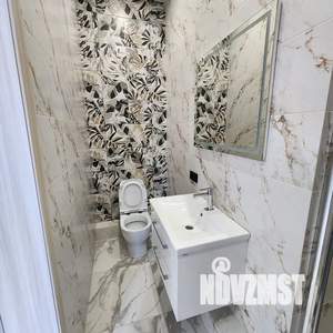 Студия квартира, посуточно, 35м2, 1/3 этаж