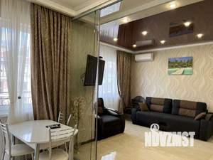 1-к квартира, посуточно, 40м2, 1/1 этаж