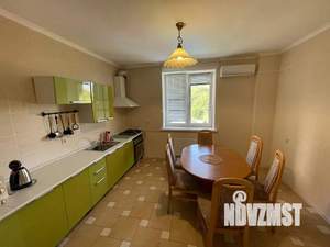 3-к квартира, посуточно, 80м2, 2/4 этаж