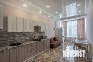 1-к квартира, посуточно, 50м2, 6/8 этаж