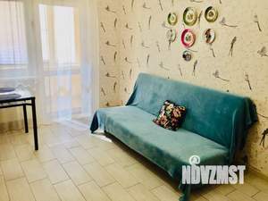1-к квартира, посуточно, 50м2, 2/3 этаж
