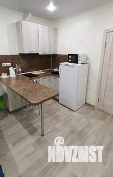 Студия квартира, посуточно, 25м2, 1/3 этаж