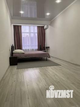 1-к квартира, посуточно, 54м2, 7/10 этаж