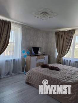 2-к квартира, посуточно, 39м2, 5/5 этаж