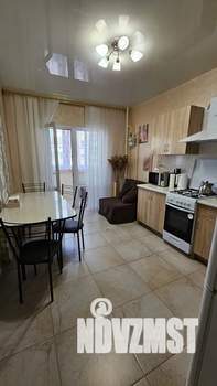 1-к квартира, посуточно, 43м2, 3/9 этаж