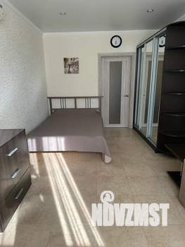 1-к квартира, посуточно, 42м2, 1/3 этаж