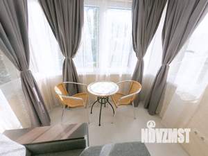 Студия квартира, посуточно, 40м2, 2/2 этаж