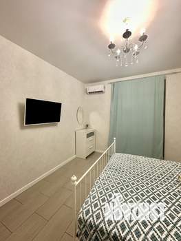 1-к квартира, посуточно, 45м2, 3/6 этаж