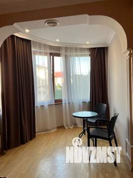 3-к квартира, посуточно, 140м2, 2/5 этаж