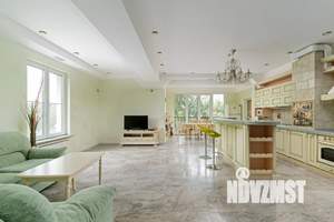 3-к квартира, посуточно, 200м2, 4/5 этаж