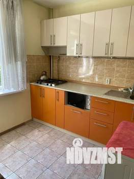 1-к квартира, посуточно, 40м2, 3/9 этаж