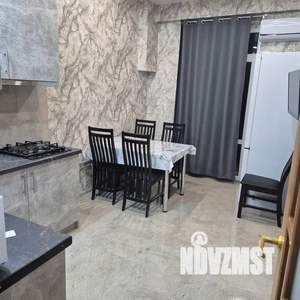 1-к квартира, посуточно, 42м2, 1/10 этаж