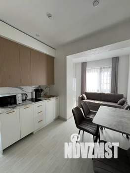 2-к квартира, посуточно, 64м2, 3/3 этаж