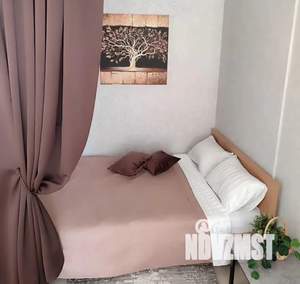 Студия квартира, посуточно, 38м2, 1/5 этаж