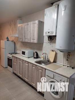 Студия квартира, посуточно, 40м2, 1/1 этаж