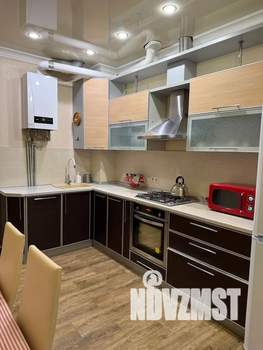 1-к квартира, посуточно, 46м2, 1/10 этаж