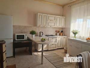 Студия квартира, посуточно, 45м2, 2/2 этаж