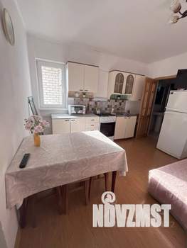 3-к квартира, посуточно, 50м2, 1/1 этаж