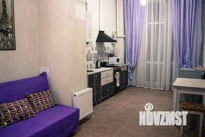 Студия квартира, посуточно, 28м2, 1/6 этаж