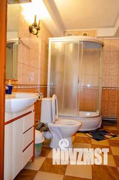 2-к квартира, посуточно, 54м2, 1/5 этаж