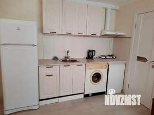 Студия квартира, посуточно, 25м2, 1/3 этаж