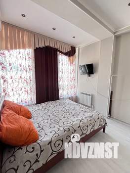 Студия квартира, посуточно, 40м2, 9/9 этаж
