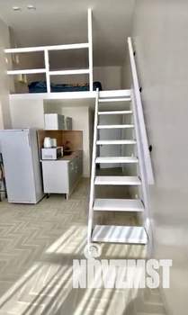 Студия квартира, посуточно, 35м2, 1/6 этаж