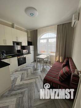 1-к квартира, посуточно, 40м2, 7/7 этаж