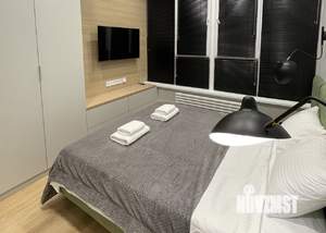 Студия квартира, посуточно, 35м2, 1/4 этаж