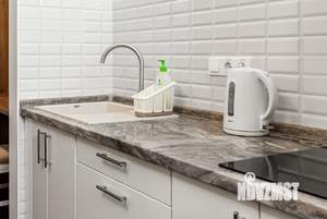 Студия квартира, посуточно, 30м2, 1/4 этаж