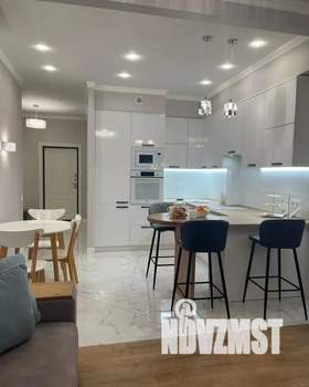 1-к квартира, посуточно, 52м2, 3/6 этаж