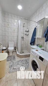 1-к квартира, посуточно, 43м2, 3/9 этаж