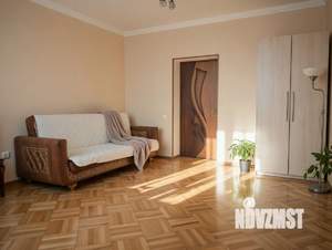 1-к квартира, посуточно, 60м2, 1/2 этаж