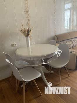 1-к квартира, посуточно, 53м2, 1/10 этаж