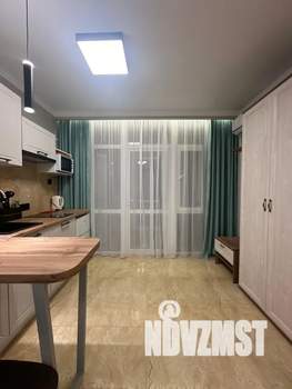 Студия квартира, посуточно, 25м2, 1/8 этаж