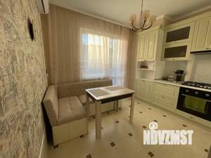 1-к квартира, посуточно, 44м2, 3/6 этаж